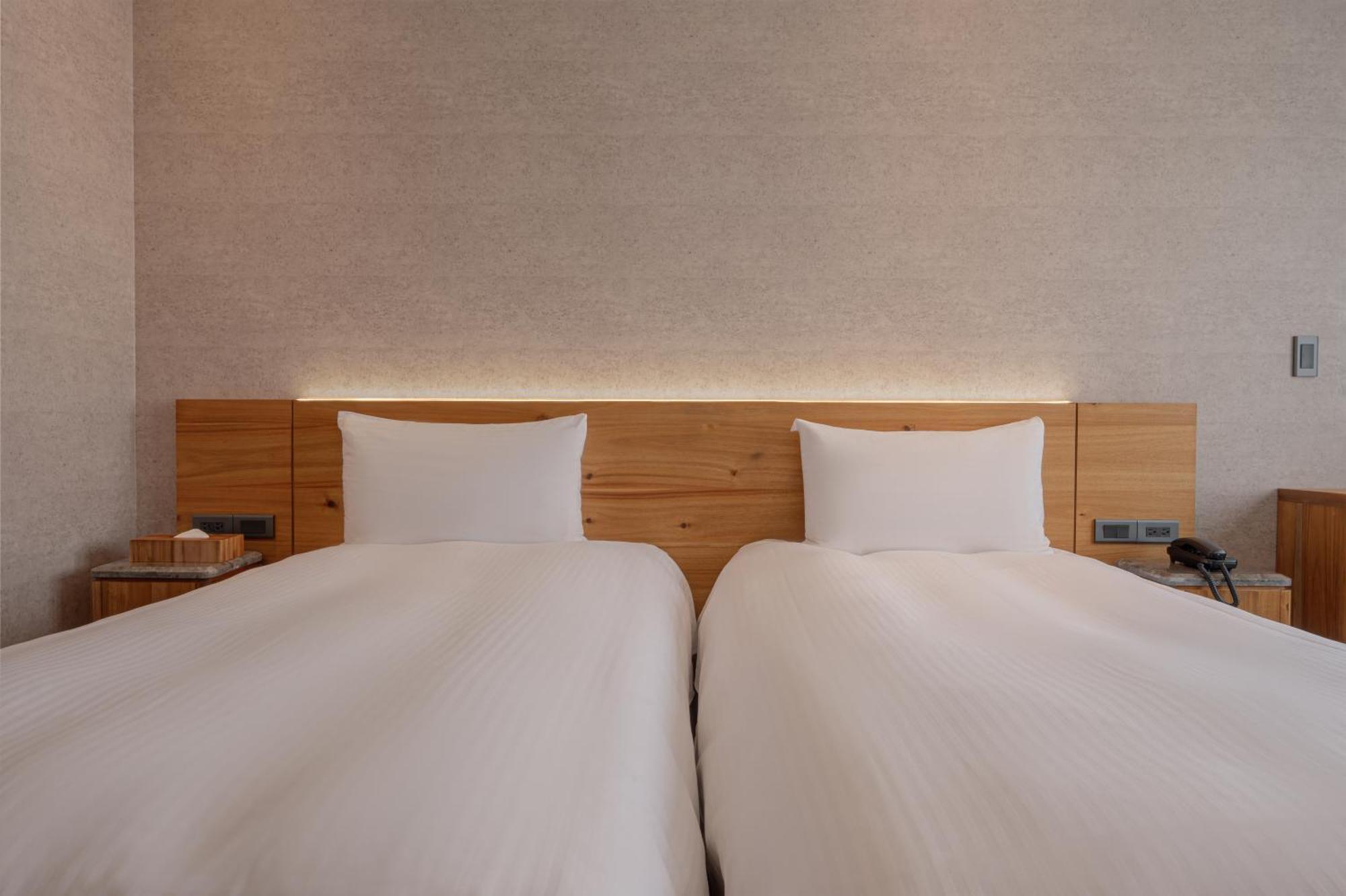 In Joy Hotel Тайчжун Экстерьер фото